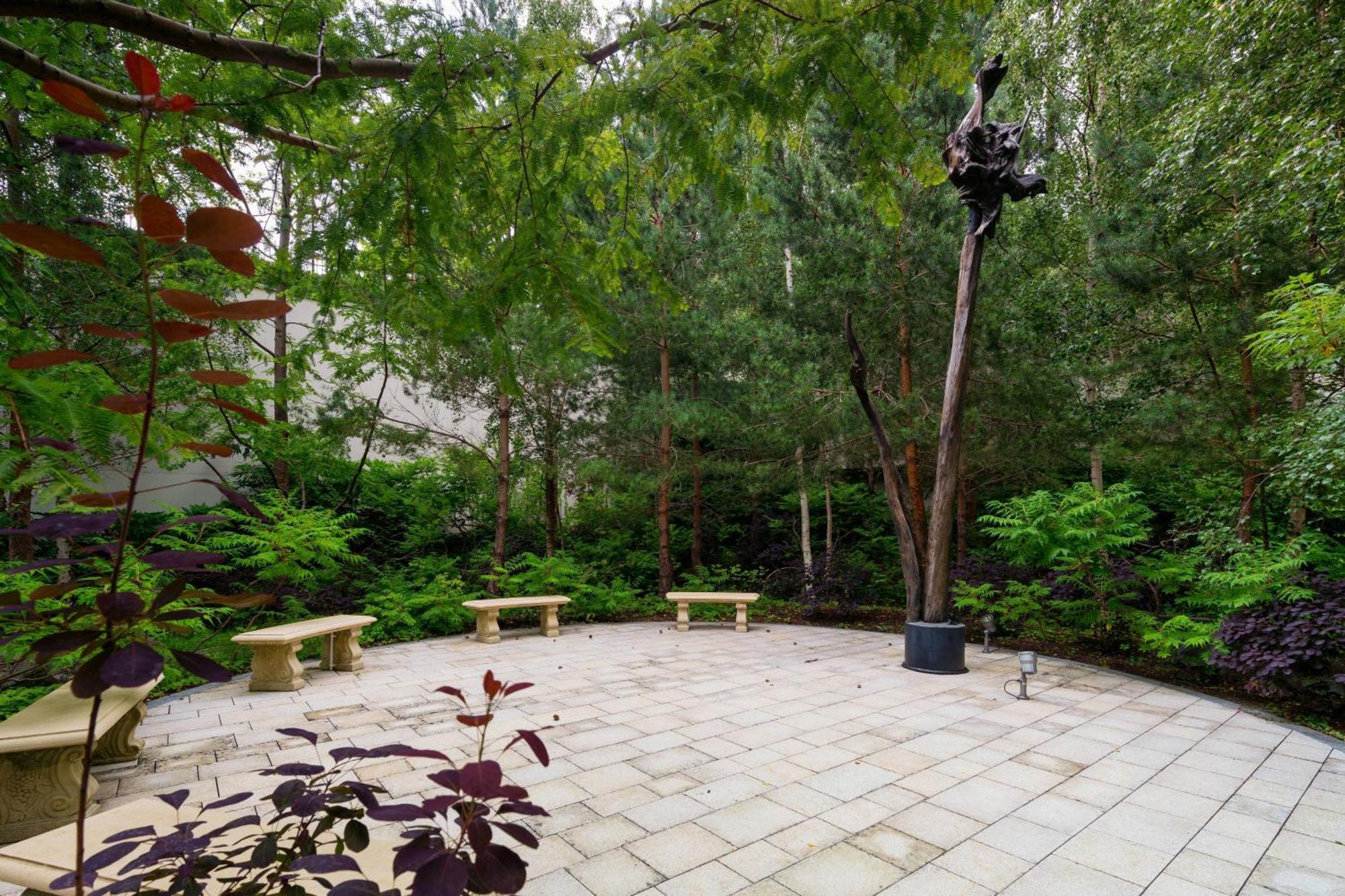 파워스코트 호텔, 오토그래프 컬렉션 에니스케리 외부 사진 The sculpture in 2019