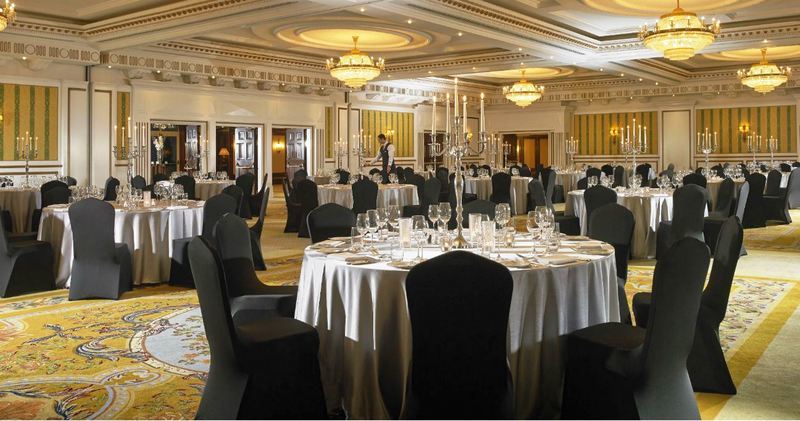 파워스코트 호텔, 오토그래프 컬렉션 에니스케리 외부 사진 The ballroom at the Taj Mahal Palace